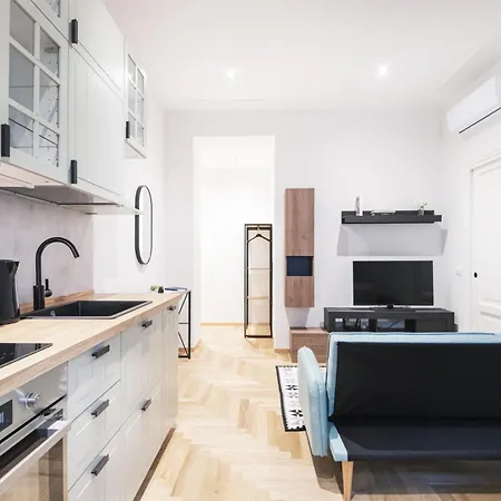 Apartment Easylife - Raffinato Nido Urbano In Porta Venezia